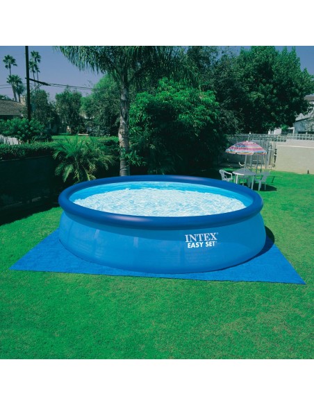 Piscina insuflável Intex da linha Easy Set com capacidade para 12.430 litros de água. Inclui: bomba de cartucho 3.785 l/h, cober