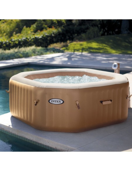Spa hinchable Intex fabricado con PVC laminado. Sistema de burbujas producidas por 120 salidas de aire a presión. Incluye cubier