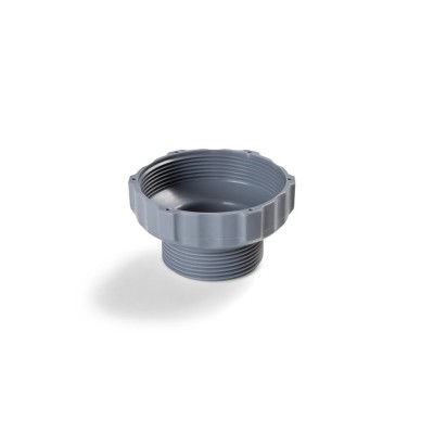 Peça de plástico que se utiliza para conectar a mangueira do limpa-fundos automático à válvula de saída de água da piscina.