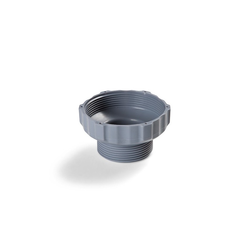Peça de plástico que se utiliza para conectar a mangueira do limpa-fundos automático à válvula de saída de água da piscina.