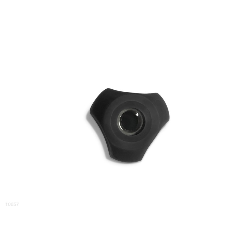 Porca que fixa o tubo de alumínio da estrutura do suporte motor de popa ao     barco da marca Intex. Também utilizado no set de