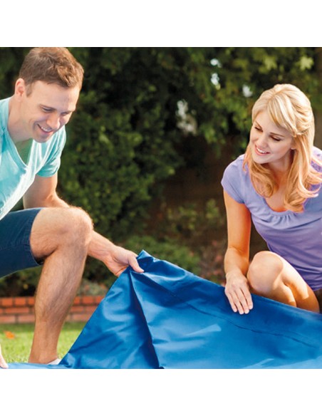 Cobertura INTEX de 424 cm exclusiva para piscinas Easy Set de 457 cm de diâmetro. Fabricada com vinil resistente de 18 mm, possu