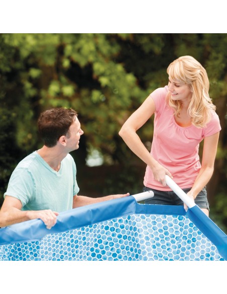 Piscina desmontable Small Frame | Prepara tu jardín para el verano con INTEX